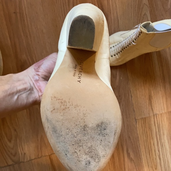 GIVENCHY HEELED BOOTIES - Picture 5 of 9